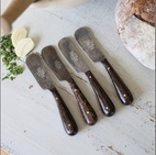 Smörknivar i kokosnötsträ – 4-pack