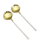 Set med salladsbestick i snäckdesign